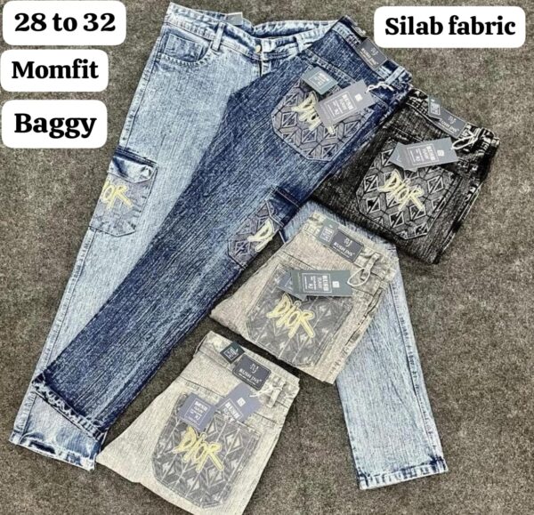 IMPORTED DESNGER MOMFIT JEANS